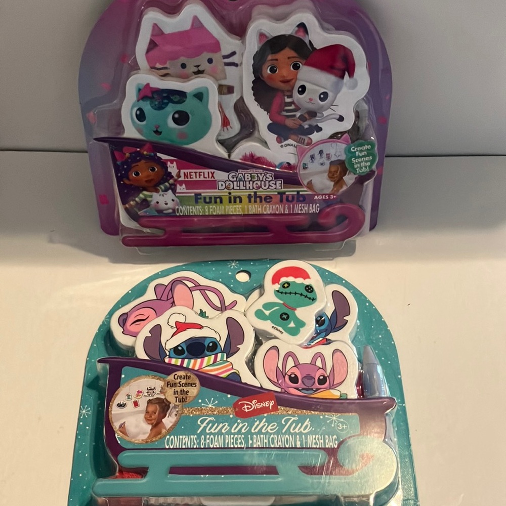 Fun in the Tub Disney Stitch and Gabby’s Dollhouse Set